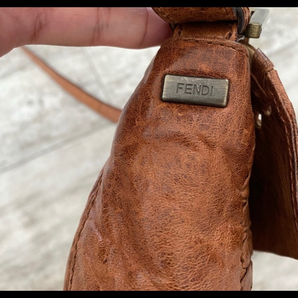 FENDI Cognac Crossbody - Picture 4 of 15